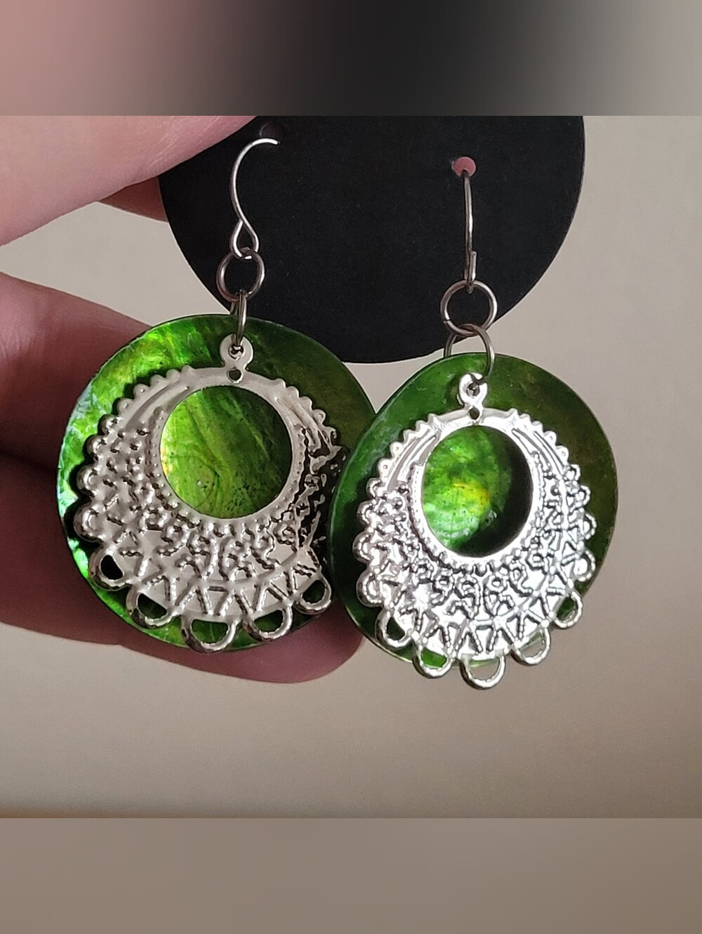Green Shell Disk Earrings with Silver Filigree